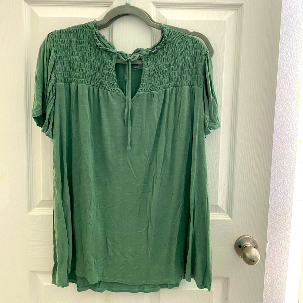 Lane Bryant Woman’s Blouse size 14/16